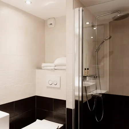 Restaurant Relais De La Poste - Strasbourg Nord Hotel La Wantzenau