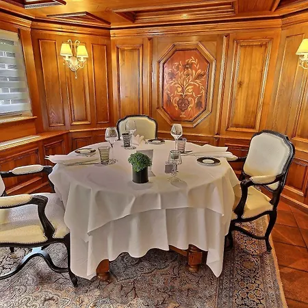 Restaurant Relais De La Poste - Strasbourg Nord Отель Ла-Ванзено