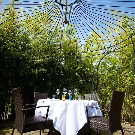 Restaurant Relais De La Poste - Strasbourg Nord 호텔 라왕트제노