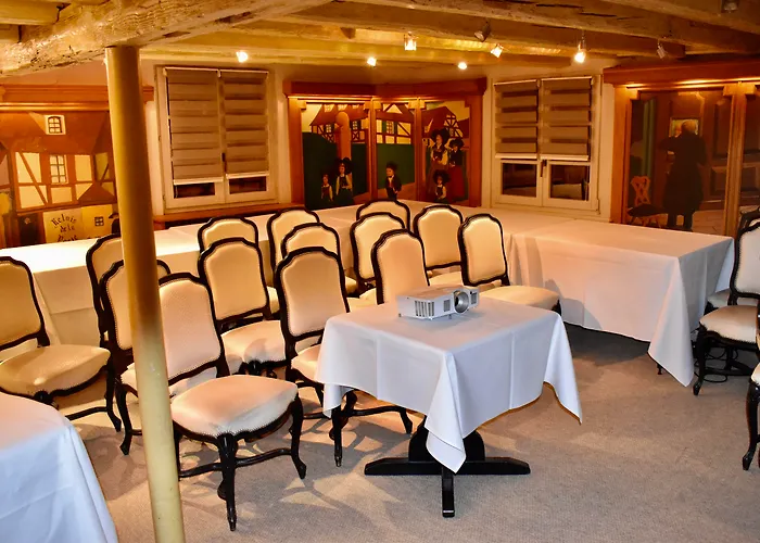 Restaurant Relais De La Poste - Strasbourg Nord Hotel La Wantzenau