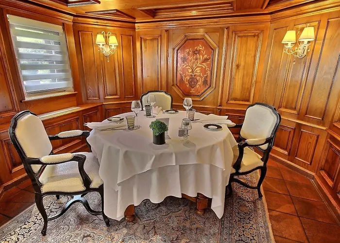 Restaurant Relais De La Poste - Strasbourg Nord Hotel La Wantzenau