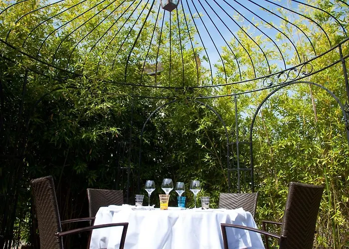 Restaurant Relais De La Poste - Strasbourg Nord Hotel La Wantzenau